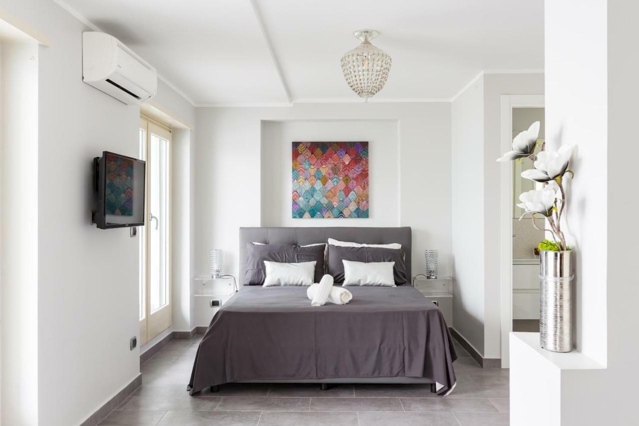 רומא Penthouse 40 In Trastevere With Seasonally Jacuzzi מראה חיצוני תמונה