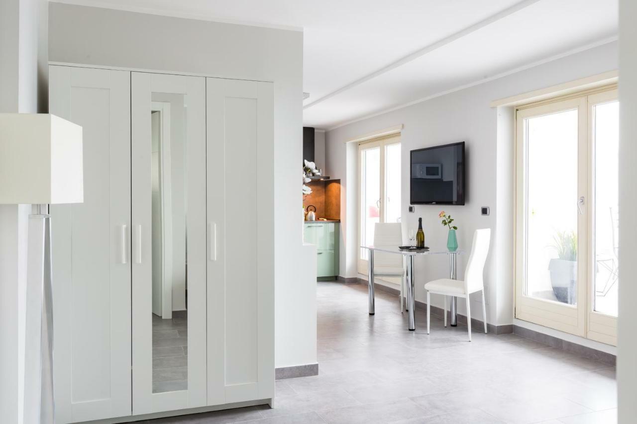 רומא Penthouse 40 In Trastevere With Seasonally Jacuzzi מראה חיצוני תמונה